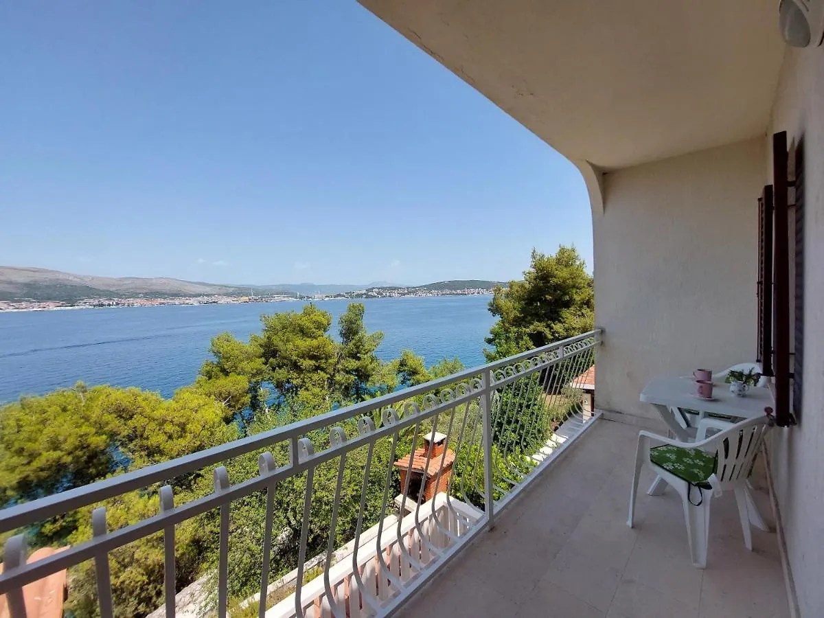 Casa vacanze Villa Seafront House Nusha Donji Okrug  Croazia
